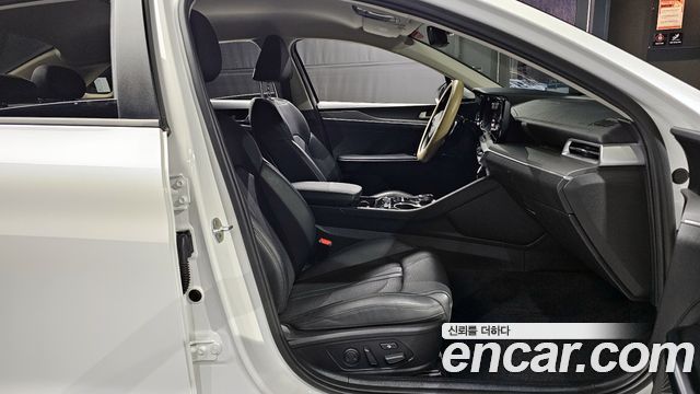 Kia K5 2020 — photo 11