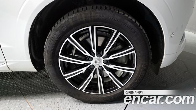 Volvo XC60 2020 — photo 5