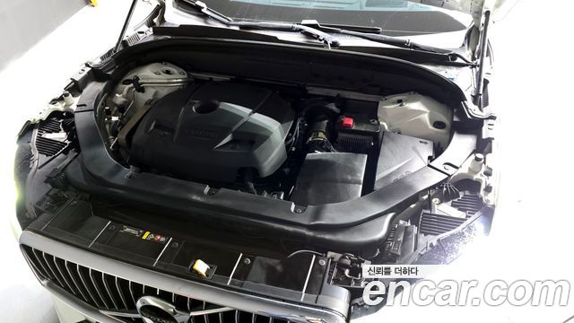 Volvo XC60 2020 — photo 6