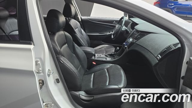 Hyundai Sonata 2012 — photo 10