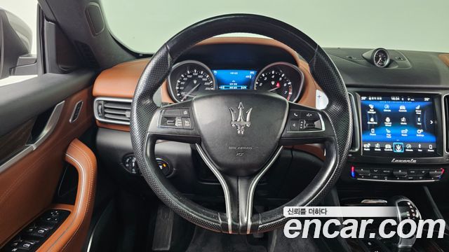 Maserati Levante 2018 — photo 13