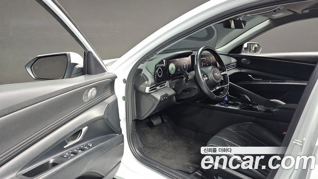 Hyundai AVANTE 2021 — photo 11