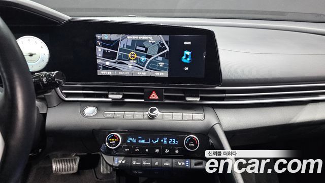 Hyundai AVANTE 2021 — photo 14