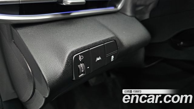 Hyundai AVANTE 2021 — photo 16