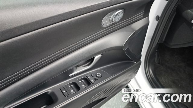 Hyundai AVANTE 2021 — photo 18