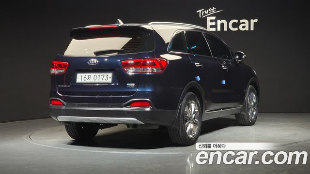 Kia Sorento 2017 — photo 2