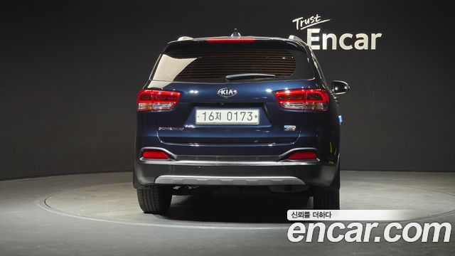 Kia Sorento 2017 — photo 4
