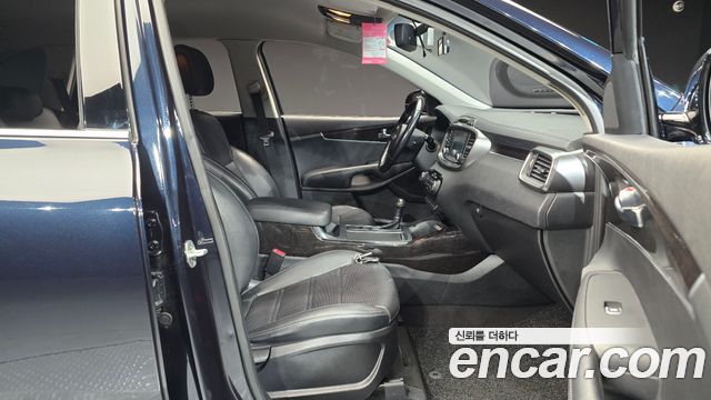 Kia Sorento 2017 — photo 11