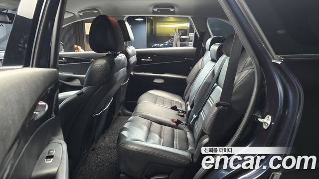 Kia Sorento 2017 — photo 13