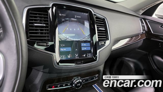 Volvo XC90 2019 — photo 15