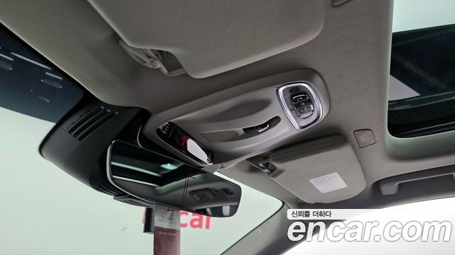 Volvo XC90 2019 — photo 16