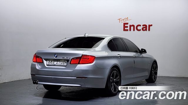 BMW 5-Series 2012 — photo 2