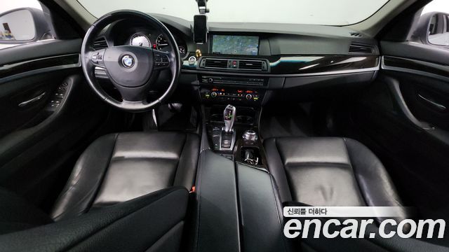 BMW 5-Series 2012 — photo 7
