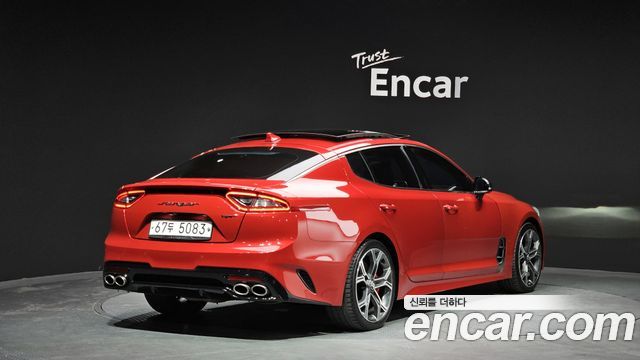 Kia Stinger 2018 — photo 2
