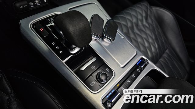 Kia Stinger 2018 — photo 9