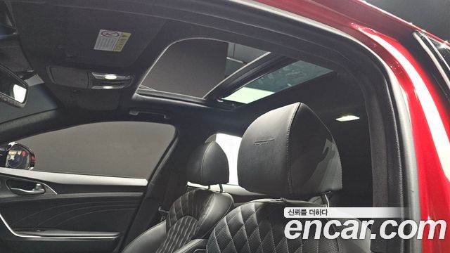 Kia Stinger 2018 — photo 16