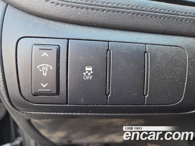 Kia K5 2011 — photo 10