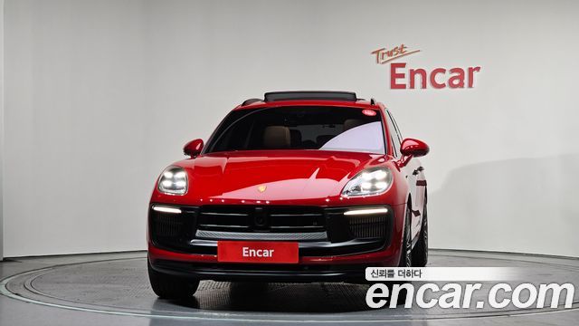 Porsche Macan 2023 — photo 3