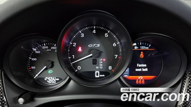 Porsche Macan 2023 — photo 8
