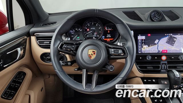 Porsche Macan 2023 — photo 13