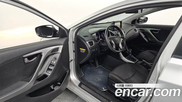 Hyundai AVANTE 2014 — photo 10