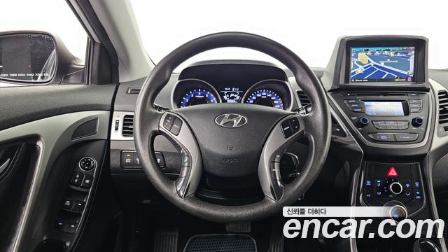 Hyundai AVANTE 2014 — photo 16