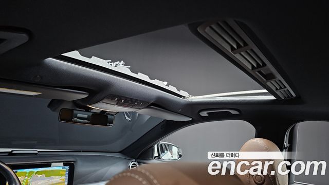 Mercedes-Benz E-Class 2020 — photo 20