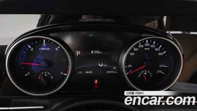 Kia Canival 2023 — photo 8