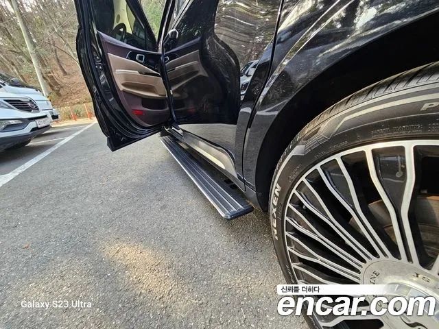 Kia Canival 2023 — photo 2