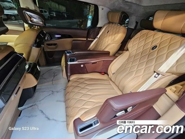 Kia Canival 2023 — photo 16