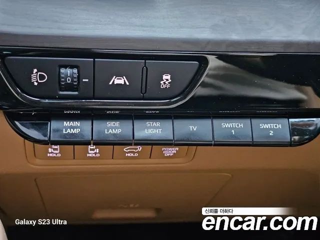Kia Canival 2023 — photo 19