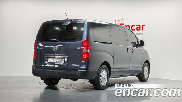 Hyundai Starex 2019 — photo 2
