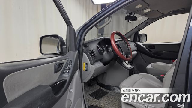 Hyundai Starex 2019 — photo 10