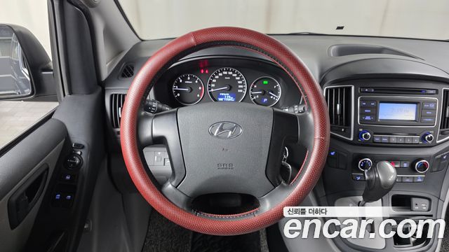 Hyundai Starex 2019 — photo 13