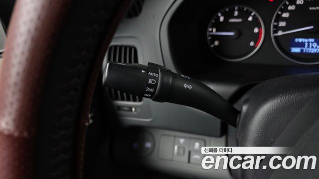 Hyundai Starex 2019 — photo 18