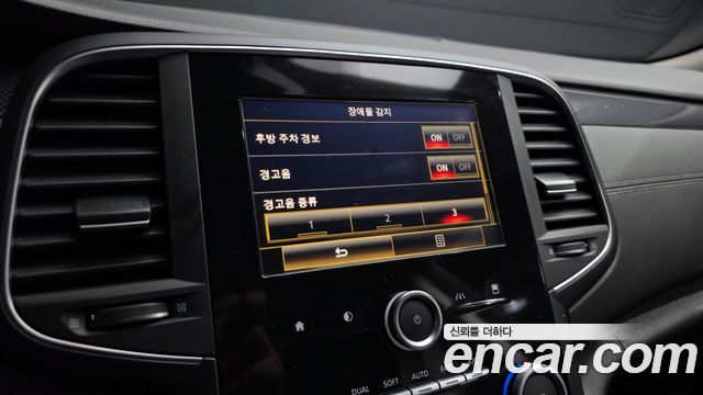 Renault Korea SM6 2016 — photo 16