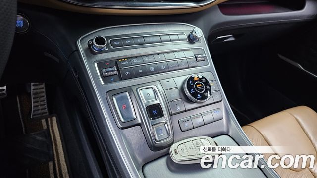 Hyundai Santafe 2021 — photo 9