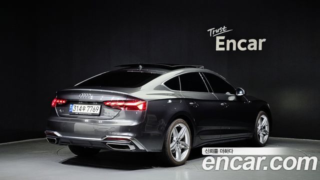 Audi A5 2021 — photo 2