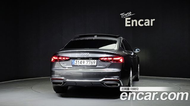 Audi A5 2021 — photo 4