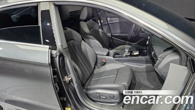 Audi A5 2021 — photo 12