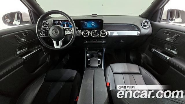 Mercedes-Benz GLB-Class 2020 — photo 7