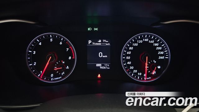 Genesis G70 2018 — photo 8