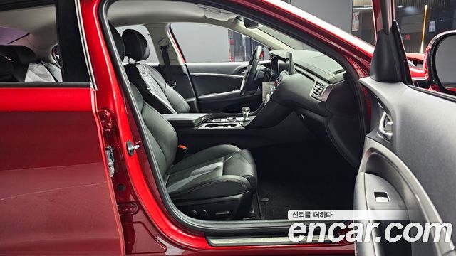 Genesis G70 2018 — photo 10
