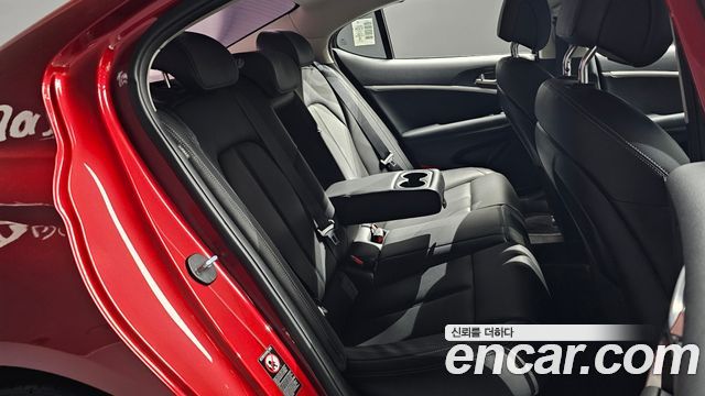 Genesis G70 2018 — photo 12