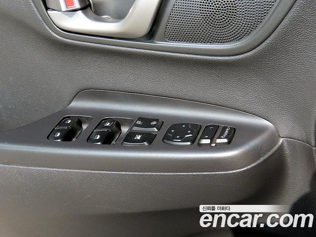 Hyundai Kona 2018 — photo 11