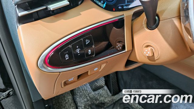 Genesis GV70 2023 — photo 14