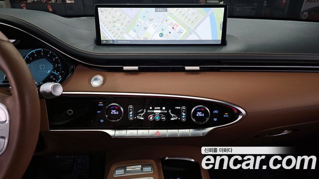 Genesis GV70 2023 — photo 16