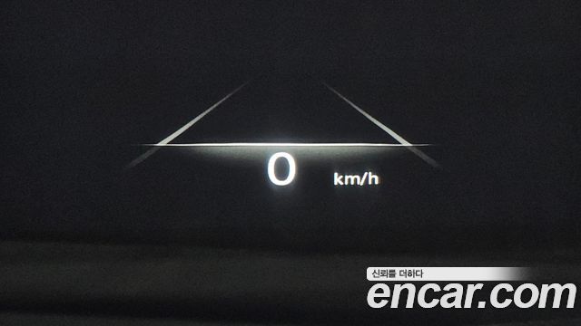 Genesis GV70 2023 — photo 18