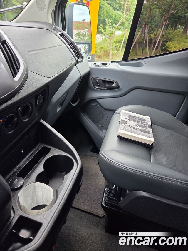 Ford Transit 2016 — photo 11