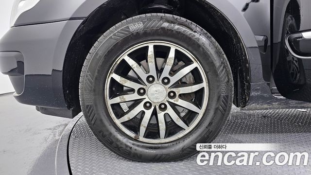 Kia Canival 2012 — photo 5